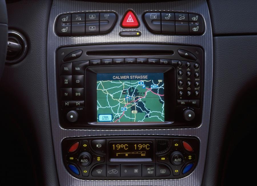  Mercedes-Benz CLK-Class 2003 года  (фото 97 из 163)
